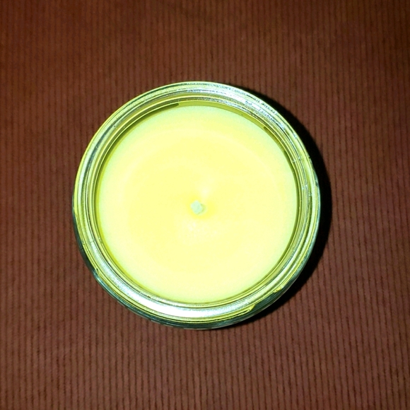 *2 for $20* Bath & Bodyworks Marshmallow Fluff 1-wick Candle - Picture 2 of 2